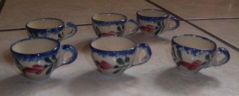 Lot de 6 tasses faience dinette 8 Colombier-Fontaine (25)
