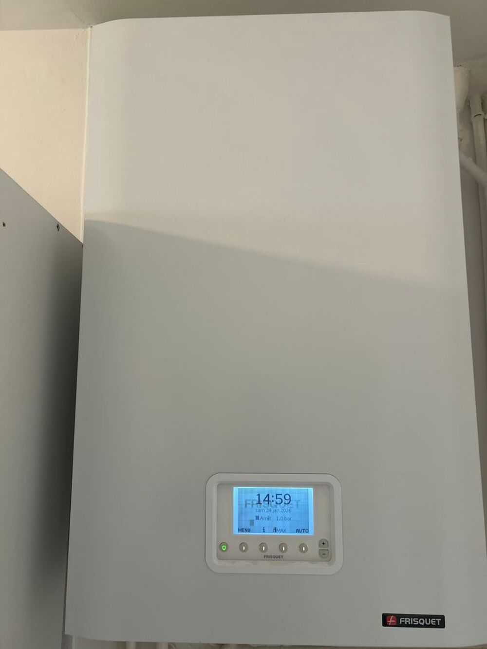 Chaudi&egrave;re FRISQUET &agrave; condensation ultra Luxe vantouse gaz Bricolage