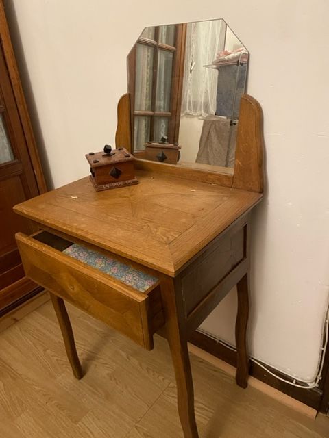 Coiffeuse en bois avec miroir 50 Monflanquin (47)