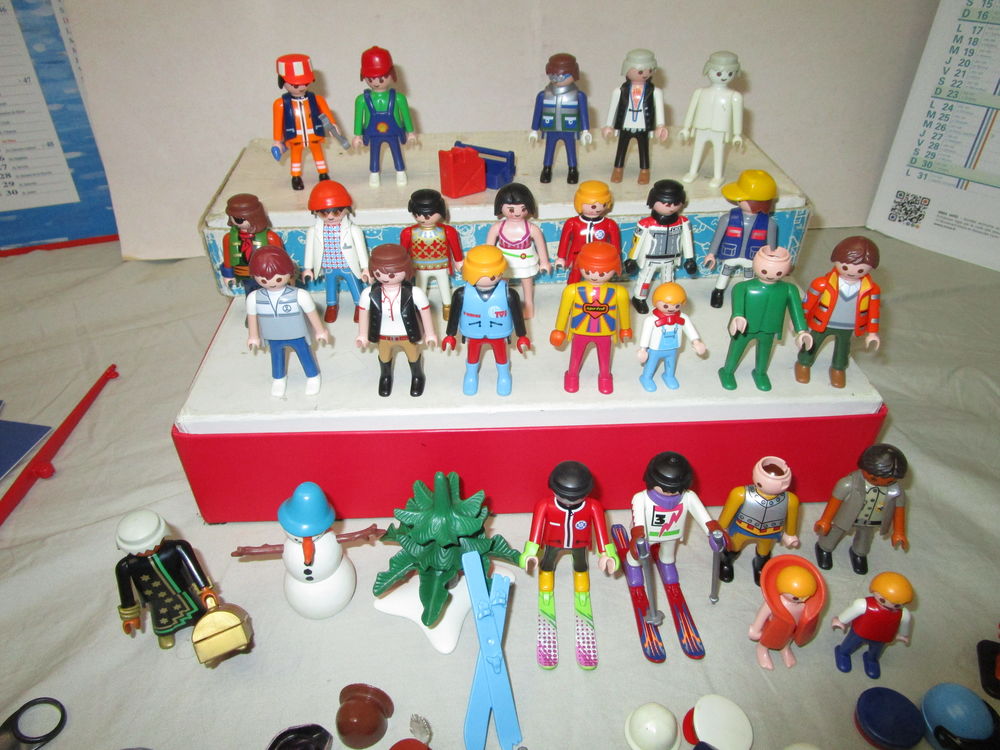 GROS LOT ACCESSOIRES PLAYMOBIL Jeux / jouets