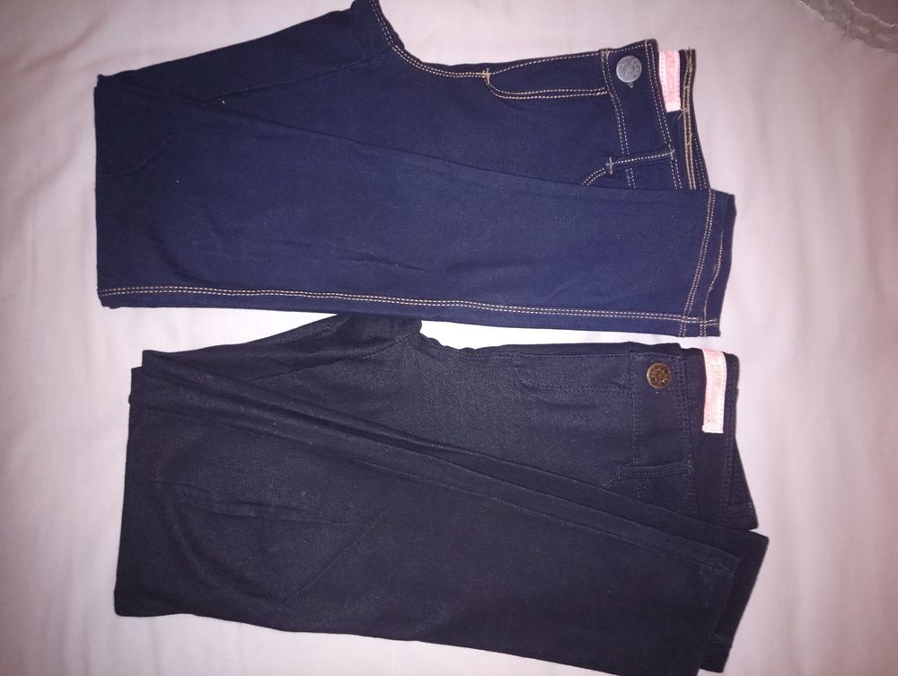 Lot 2 pantalons jeggings taille 36 &eacute;tat neuf Vtements