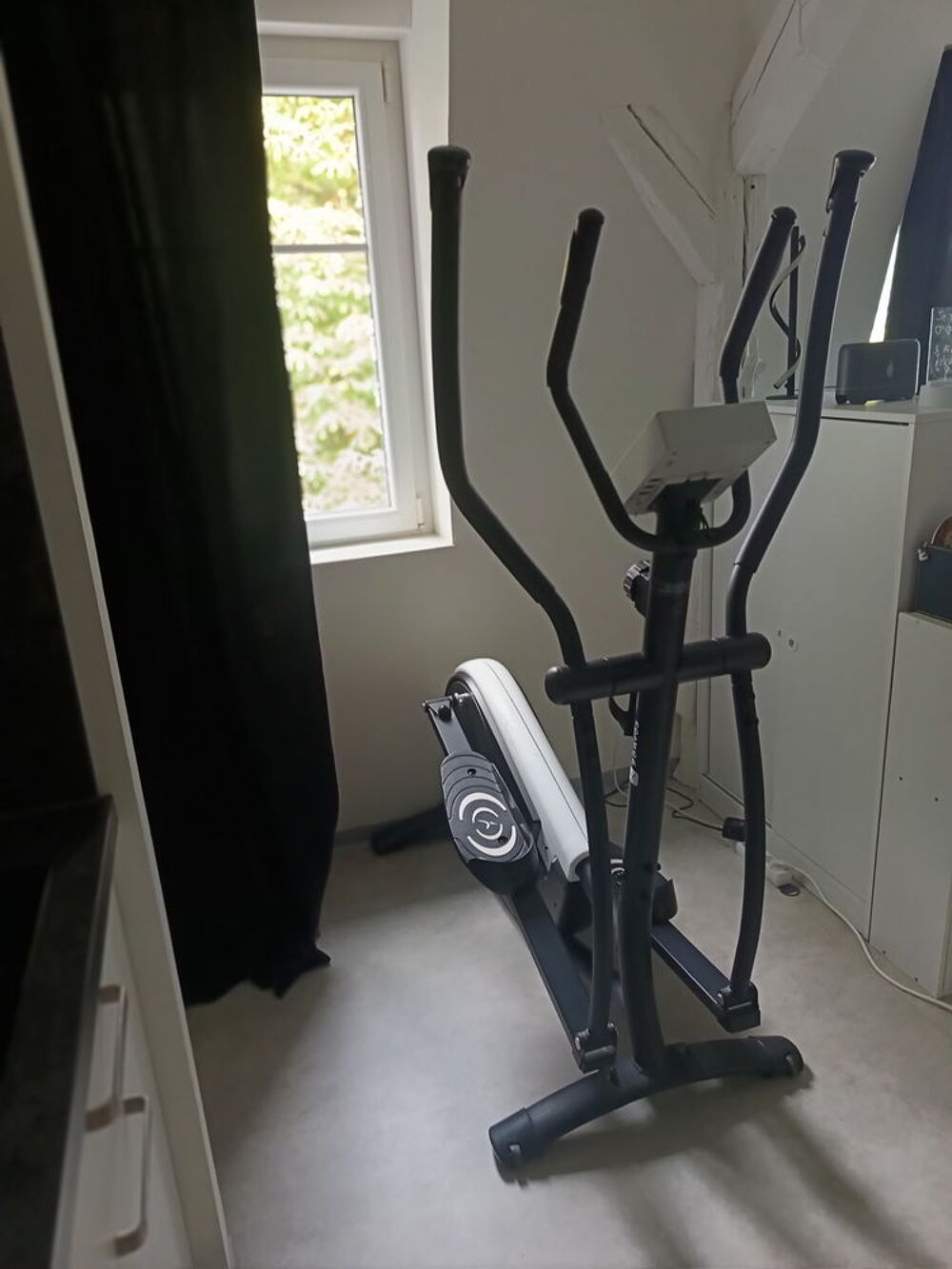 V&eacute;lo elliptique Domyos avec &eacute;cran Sports