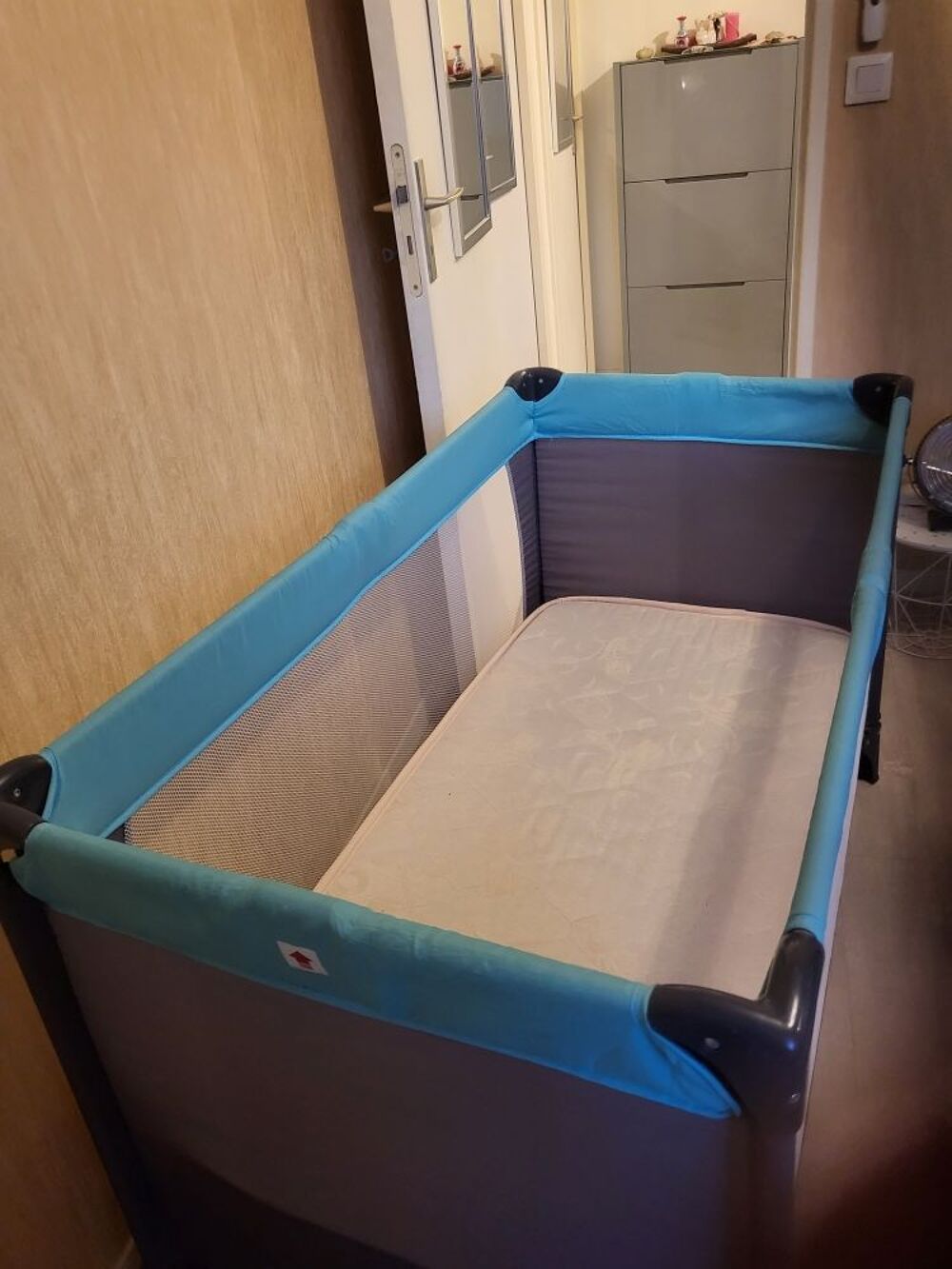 table &agrave; langer lit parapluie matelas bb Puériculture