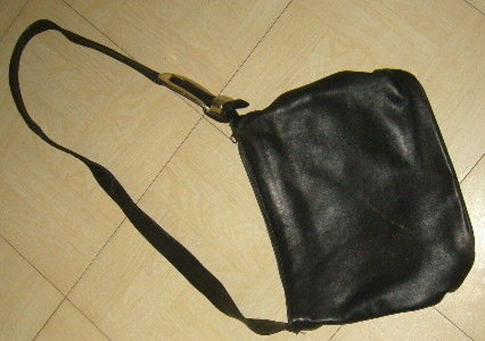 sac cuir bandouliere occasion "signature" Maroquinerie