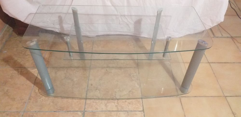 Meuble TV en verre tremp&eacute; Meubles