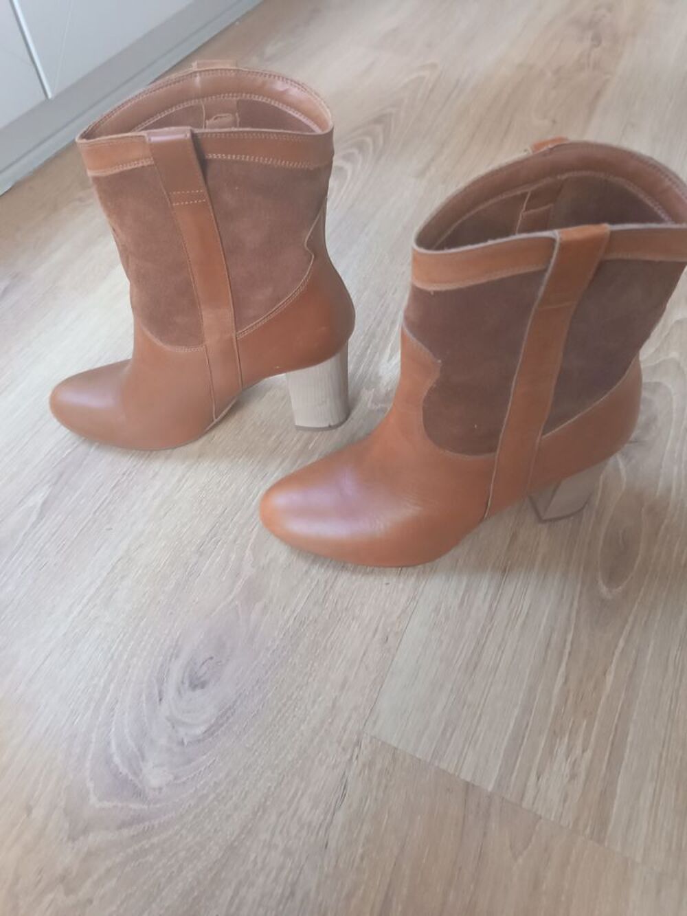 Jolies bottines Chaussures