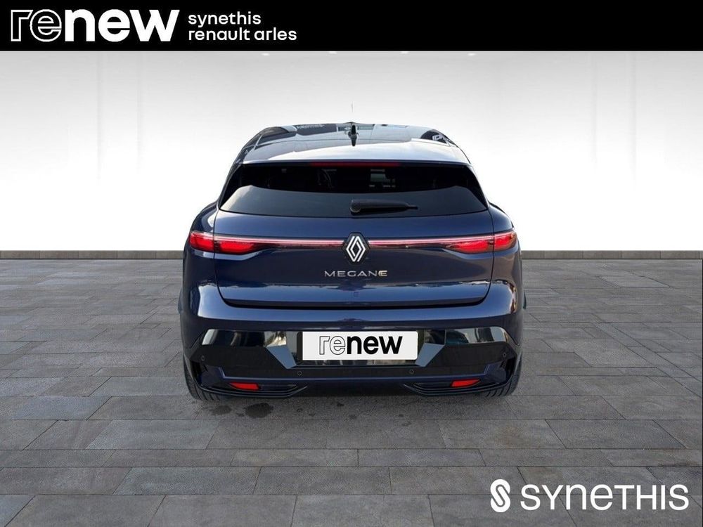 M&eacute;gane Megane E-Tech EV40 130ch standard charge Techno 2022 occasion 13200 Arles
