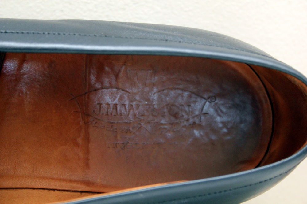 J.M WESTON Mocassins 180 cuir oc&eacute;an 
T. 7.5 E soit 41.5 Chaussures