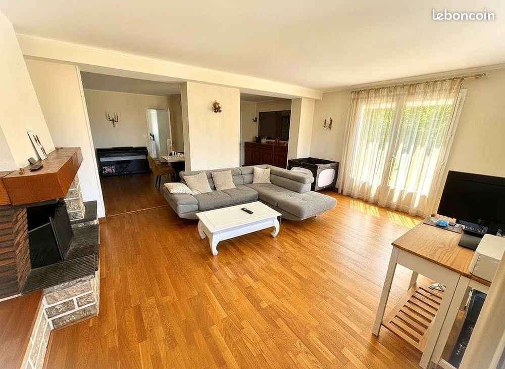 Vente Maison Maison Familliale 110m2 - Grand séjour 50 m2 - double garage Saint-jean-de-la-ruelle