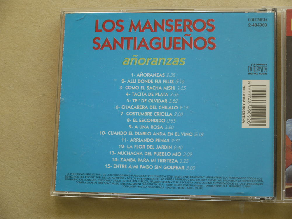 Lot de 15 CD musique latino
CD et vinyles