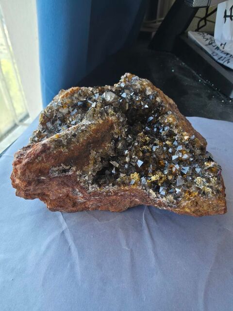 Grand Quartz Fumé du Katanga RDC-Druse Naturelle 1,05 kg Bagneux (92)