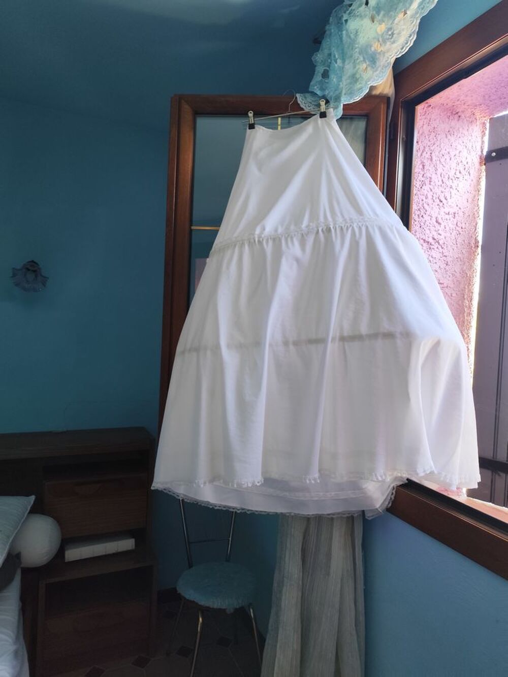 jolie robe de mari&eacute;e Vêtements