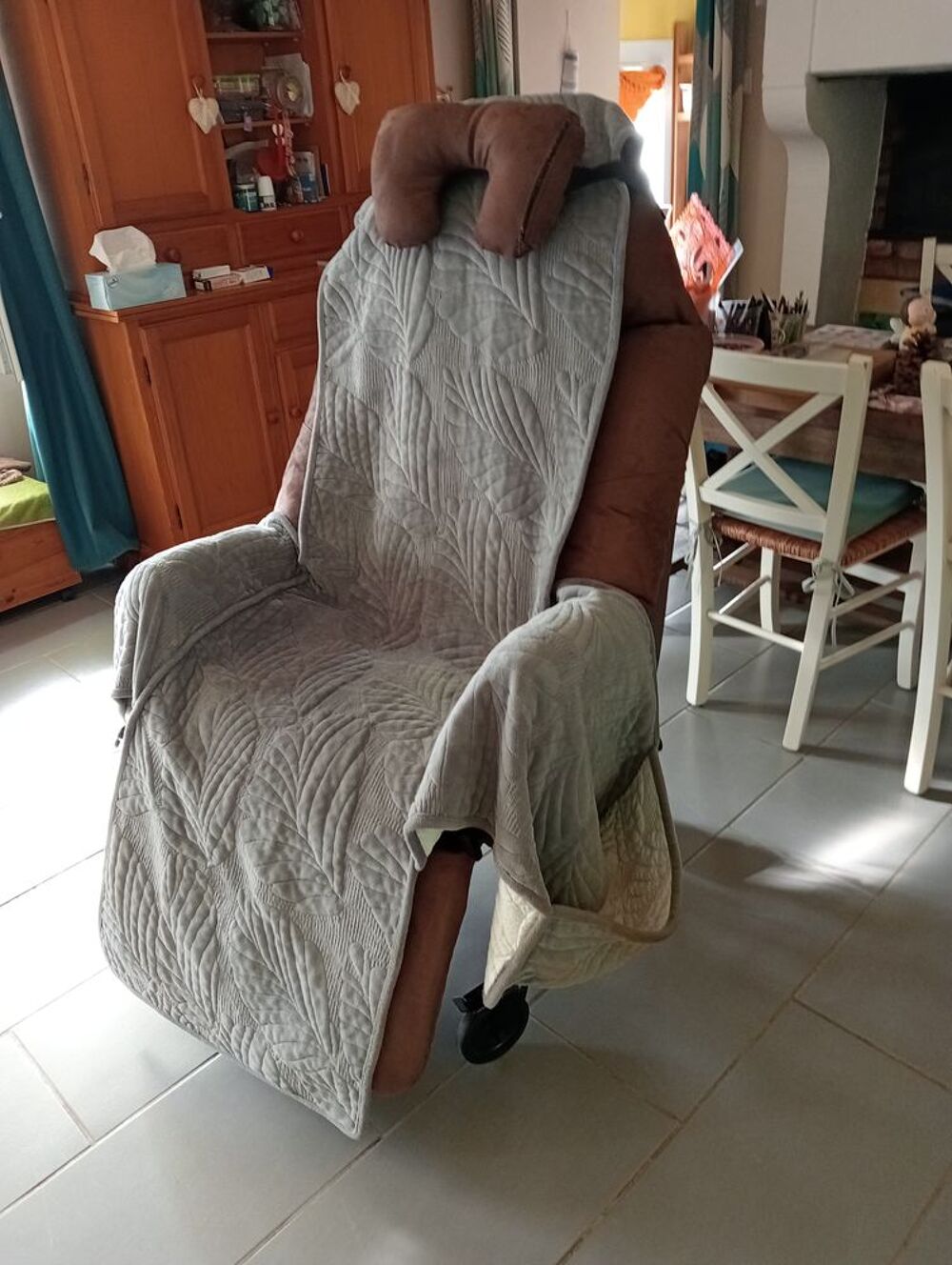 Fauteuil INNOV'SA m&eacute;dicalis&eacute; Meubles