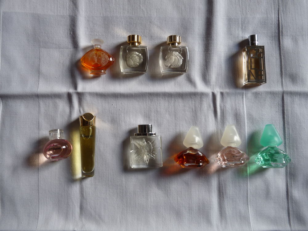 Flacons de parfums miniatures 