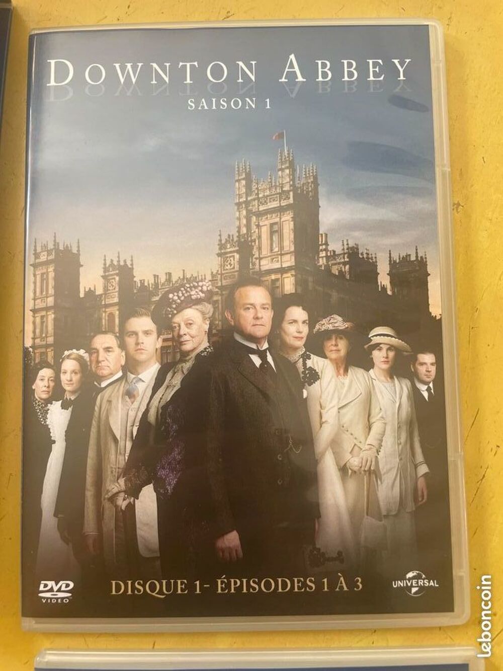 DVD coffret DOWNTON ABBEY SAISON 1 avec 3 dvd DVD et blu-ray