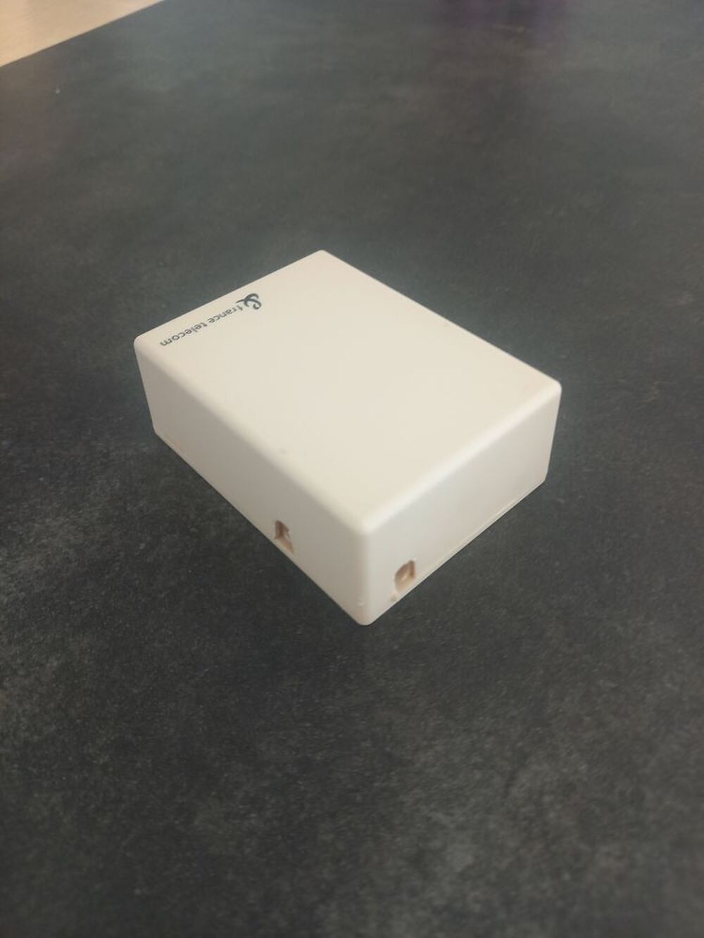 Prise RJ11 t&eacute;l&eacute;phone ou autre Bricolage