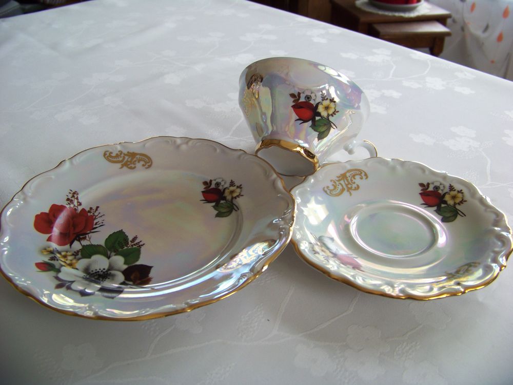 Sets tasses &agrave; th&eacute; vintage porcelaine 