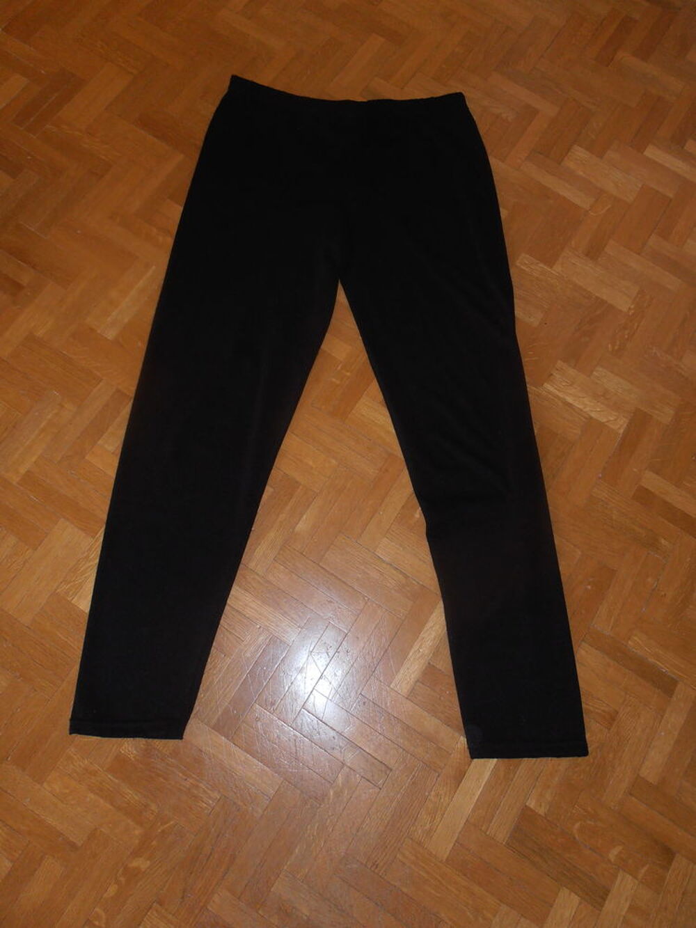 Cale&ccedil;on Via 28 (83) Vêtements