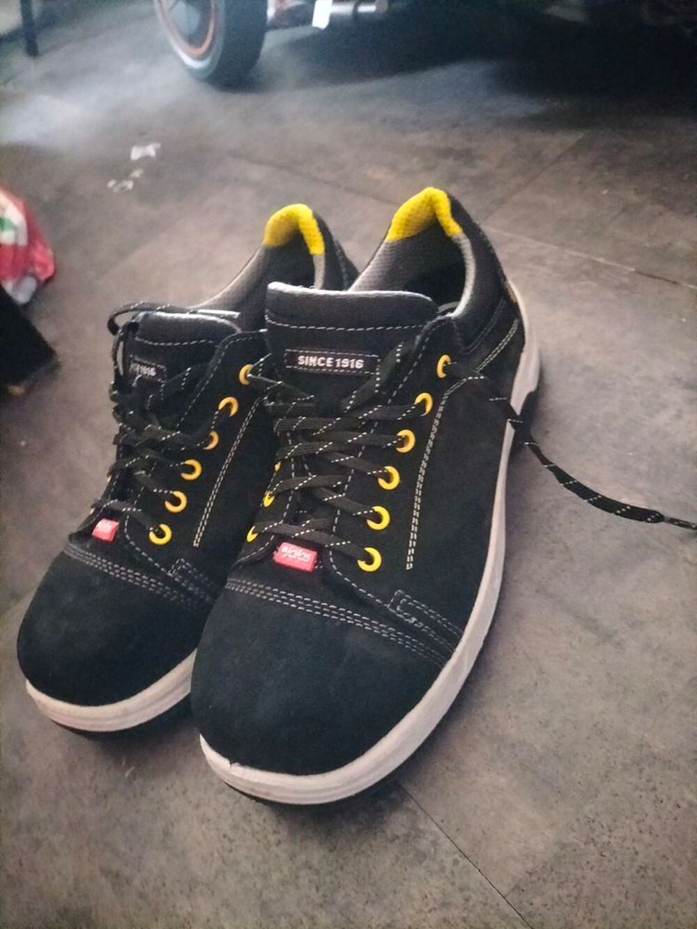Basket s&eacute;curit&eacute; jalas cuir pointure 41 neuf Chaussures