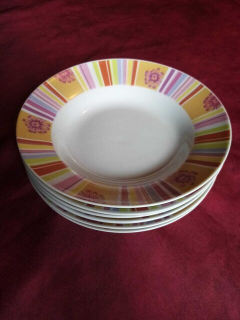 6 assiettes   dessert en porcelaine Avermes (03)