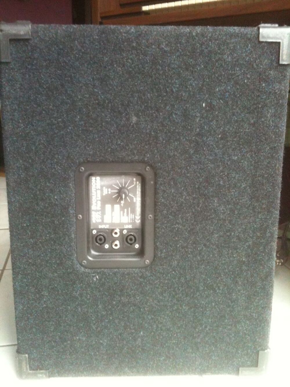 cabinet EBS proline tres bon etat . 2x10 son clair et precis Instruments de musique