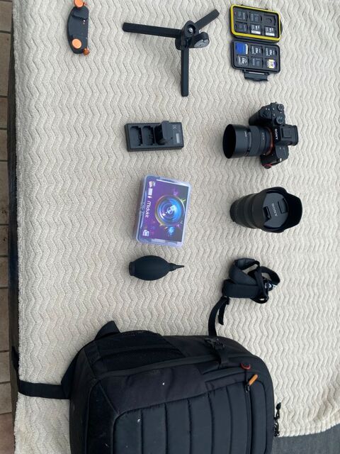Appareil photo Sony alpha 7III + kit prêt à shooter Nanteau-sur-Lunain (77)