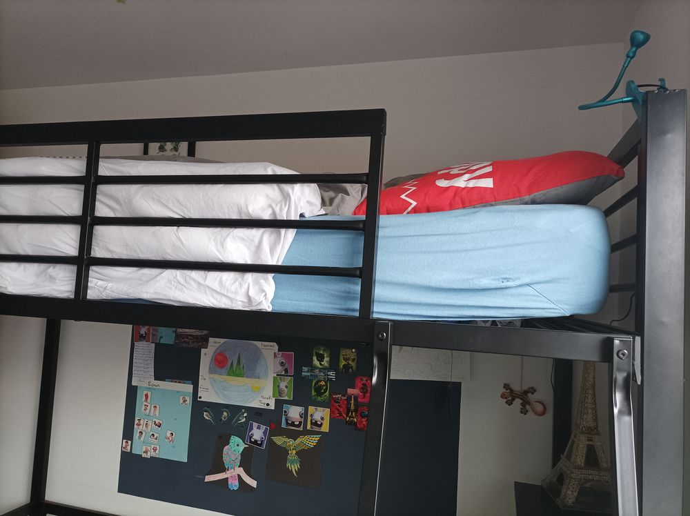 Lit mezzanine + sommier + matelas
Mobilier enfants