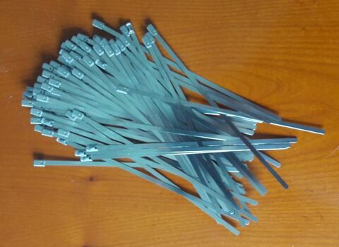 Colliers acier inoxydable longueur 201 mm (x47) 35 Metz (57)