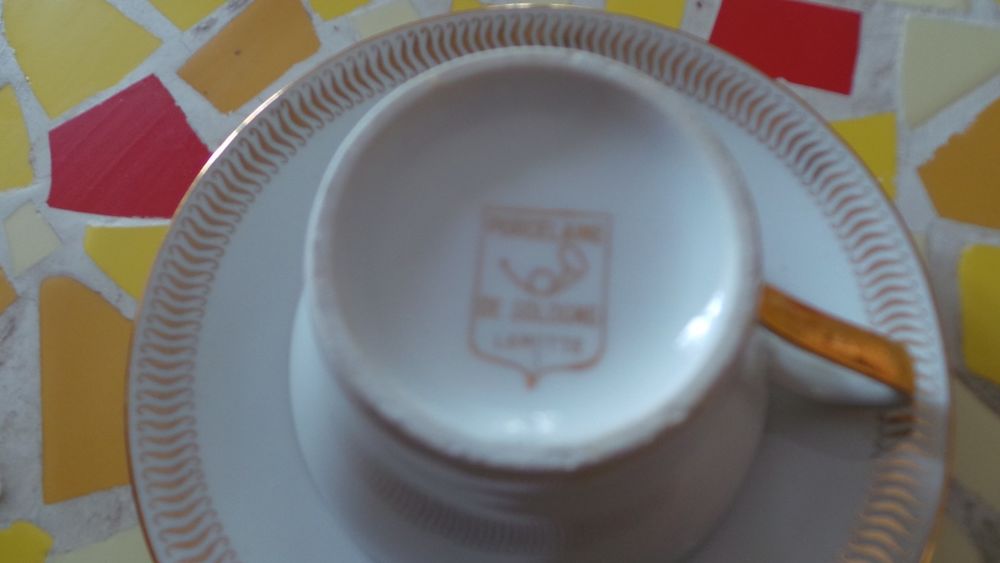 Tasse de collection GLORIA ann&eacute;e 60
Décoration