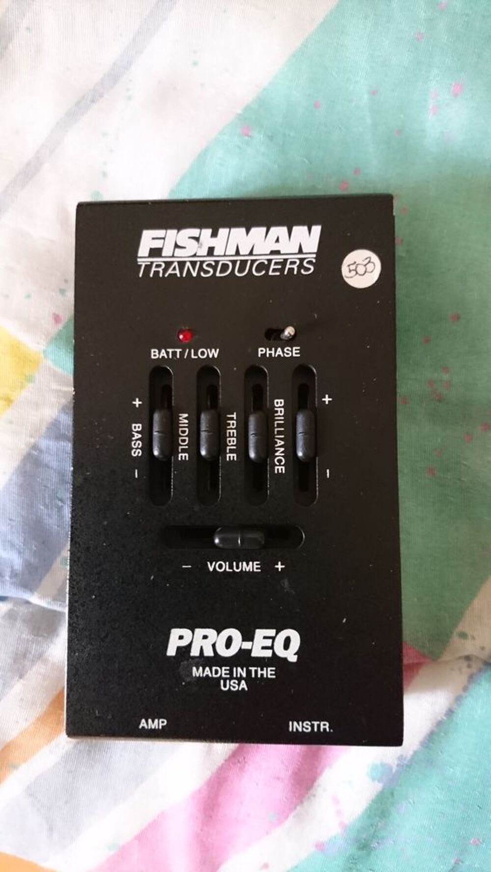 Pr&eacute;amplificateur pour guitare acoustique Fishman PRO-EQ Instruments de musique