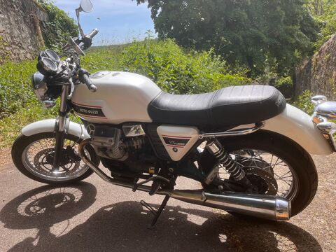 Moto MOTO GUZZI 2011 occasion Avallon 89200