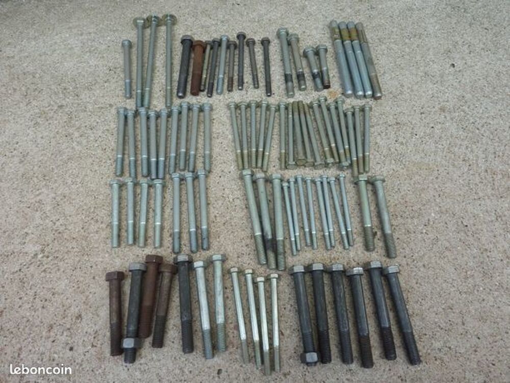 Un lot de boulon de 21 KG Bricolage