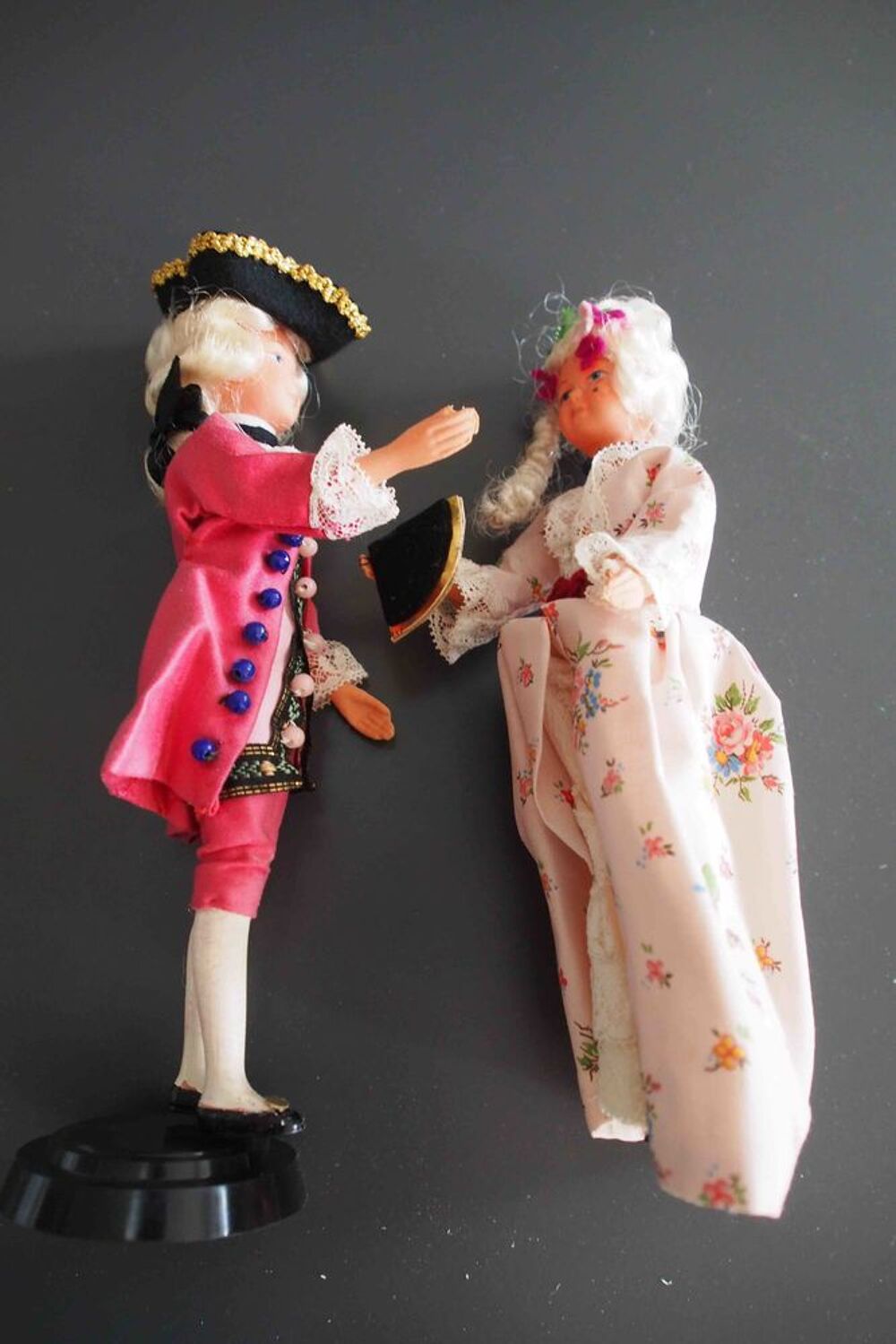 COUPLE DE POUPEES 18e SI&Eacute;CLE 
