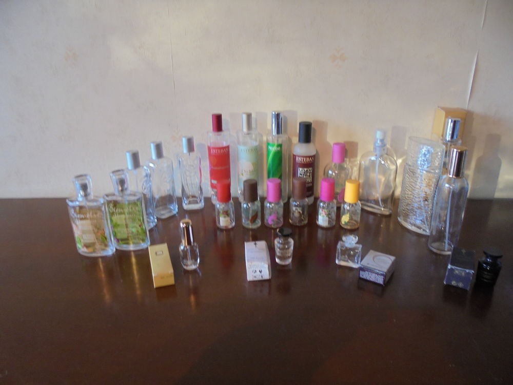 Bouteilles de parfum mixtes (63) 