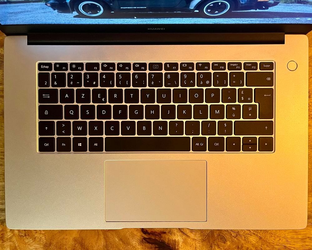 HUAWEI Matebook D15 Matériel informatique