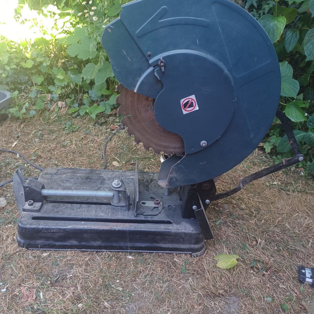 Tron&ccedil;onneuse fixe 2000 w Bricolage