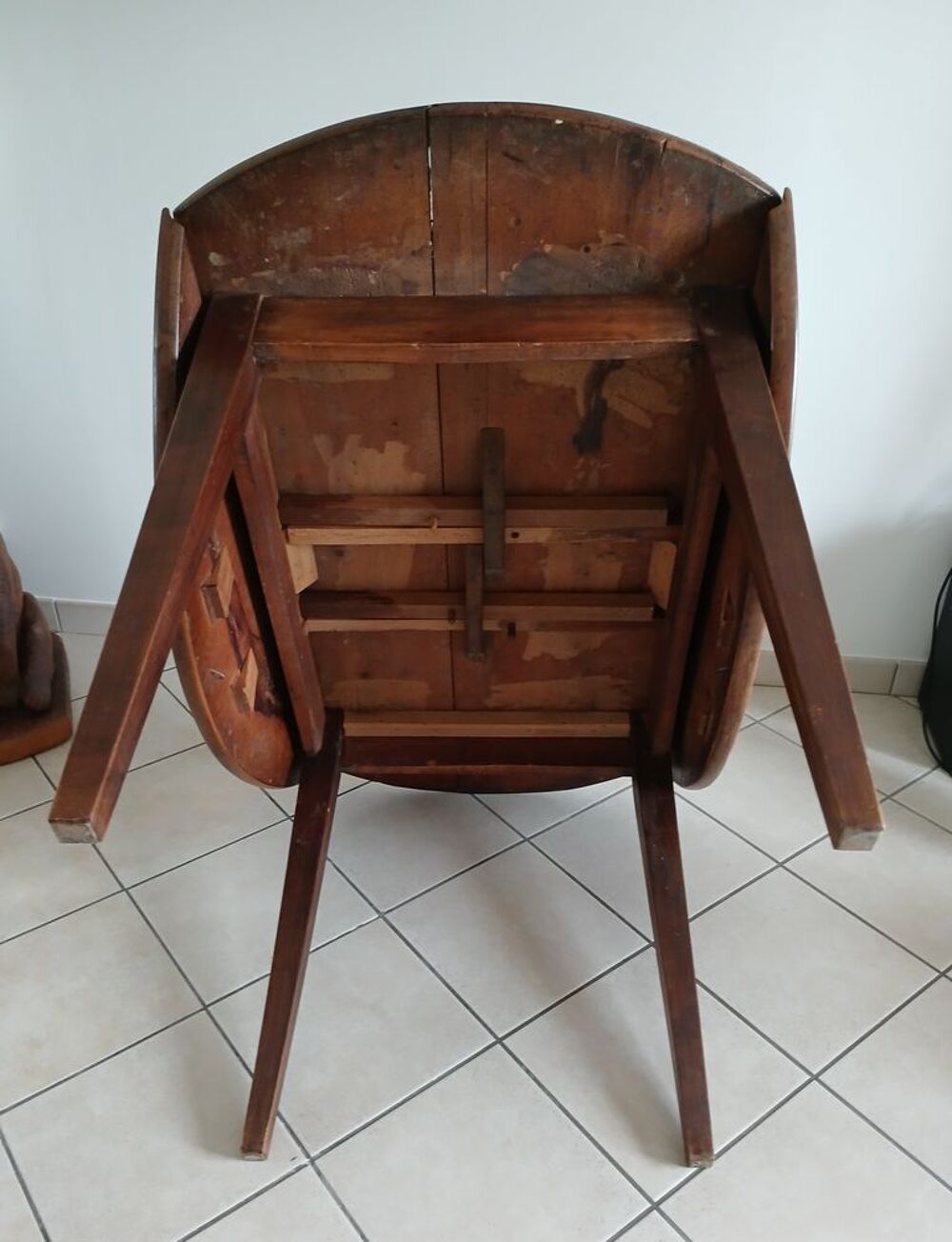 TABLE RONDE ANCIENNE VINTAGE Meubles