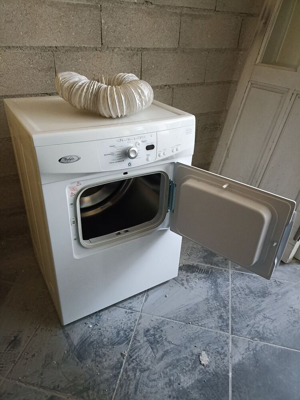 S&egrave;che-linge &agrave; &eacute;vacuation Whirlpool (bien lire l'annonce) Electroménager