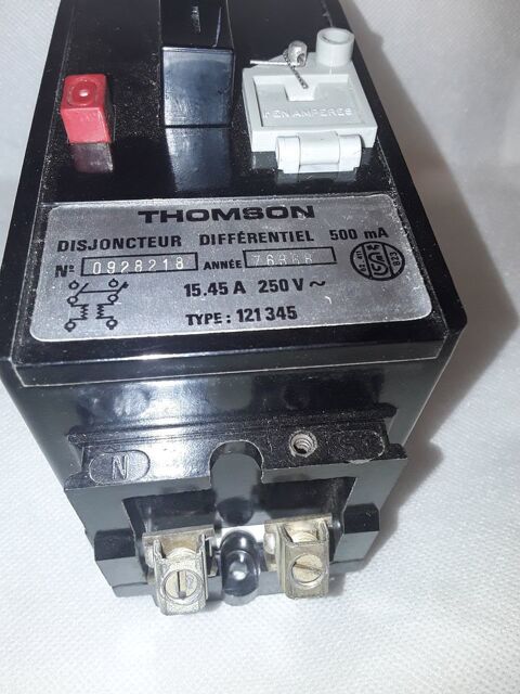 DISJONCTEUR THOMSON 15/45A 500mA 20 Serres-Castet (64)