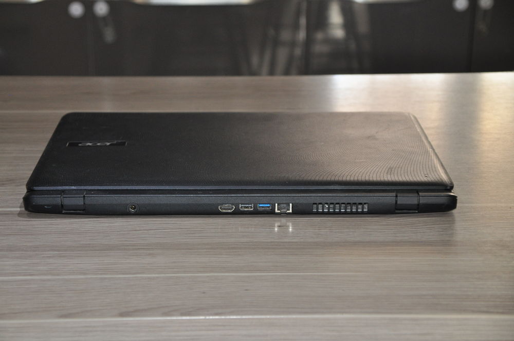 Acer Aspire ES1-732 de 17,3 pouces Matriel informatique