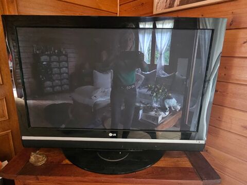 En UN LOT : TV LG 106 cm -DVD Samsung- DIVX LG 250 Peyrehorade (40)