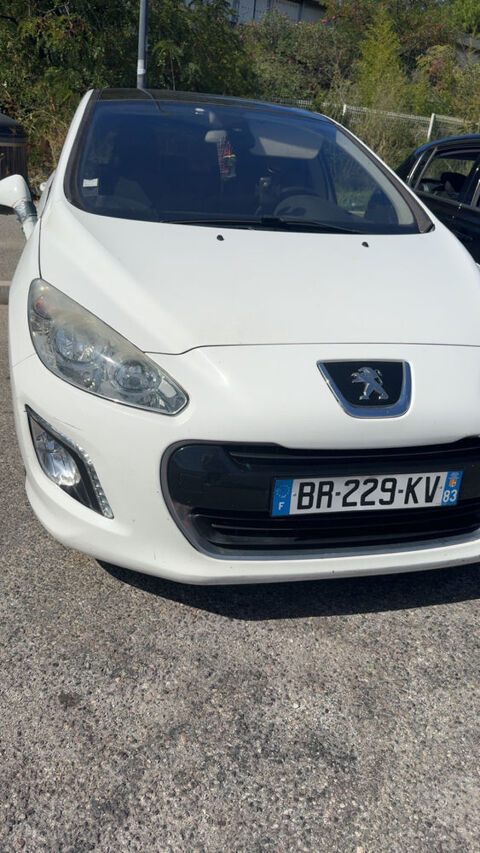 Peugeot 308 1.6 e-HDi 112ch FAP BMP6 BLUE LION Activ