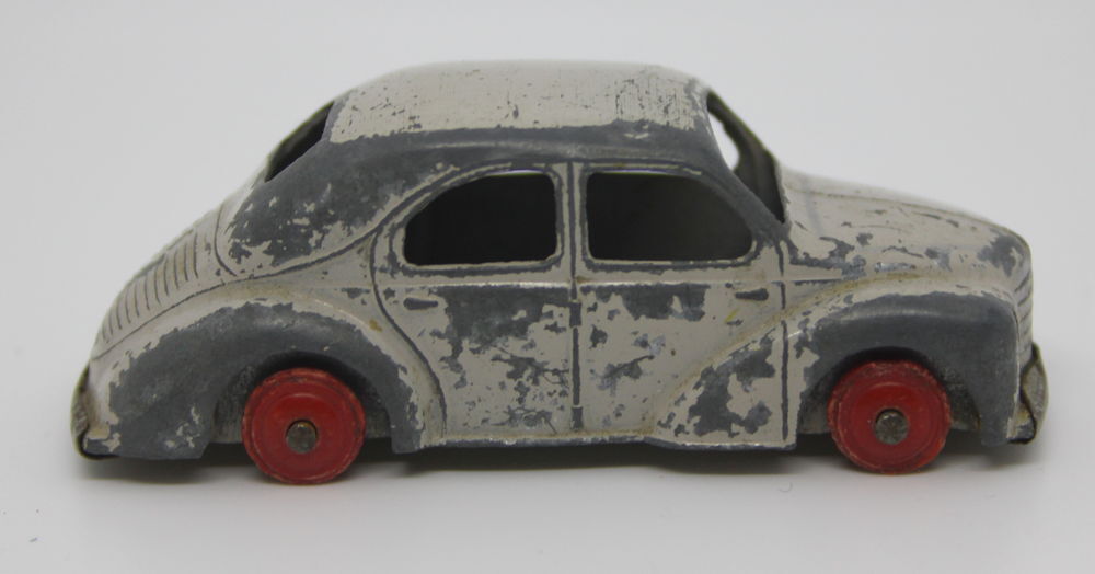 miniature 4CV RENAULT marque CIJ Jeux / jouets