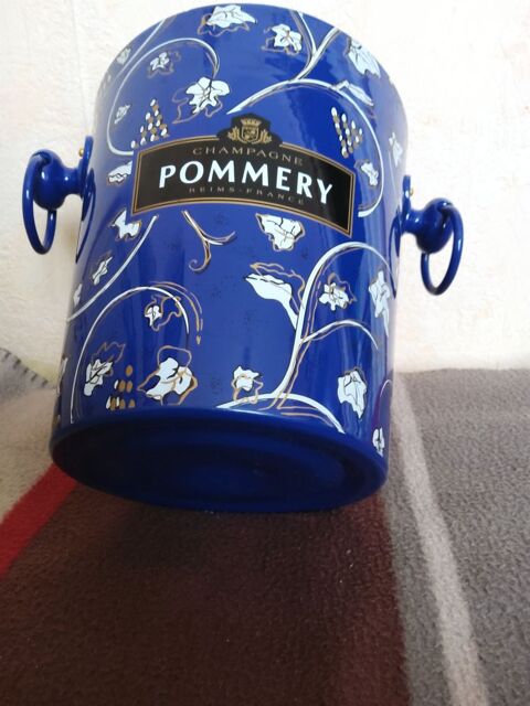 SEAU CHAMPAGNE  POMMERY  Amiens (80)
