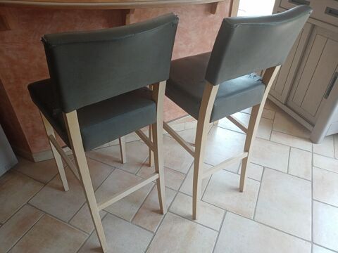 2 Tabourets/Chaises de bar, chêne massif du Jura par Artisan Buxerolles (86)