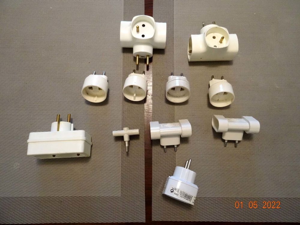 Multiprise/adaptateur &eacute;lectrique muraux lot de 10 Bricolage