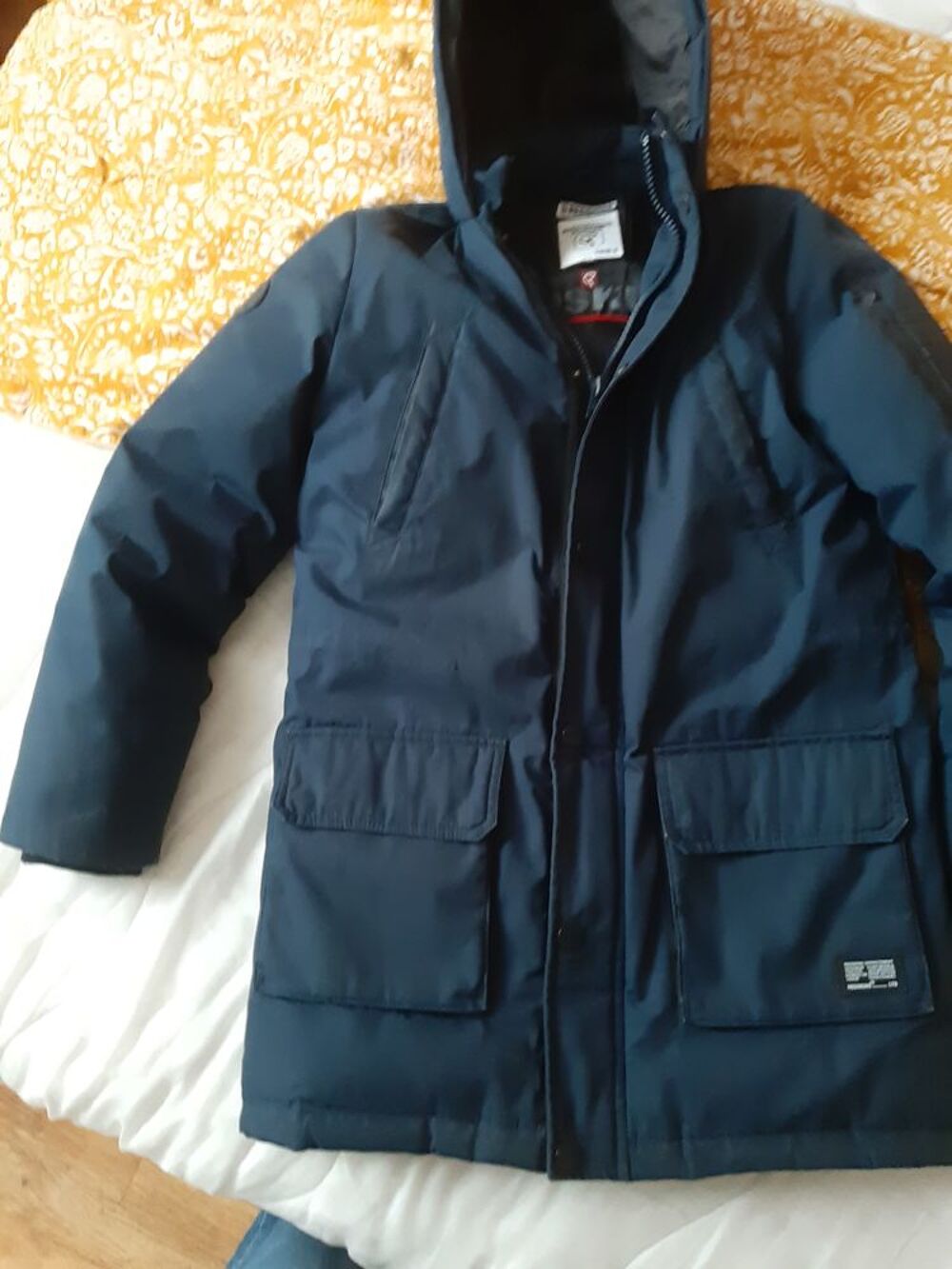 V&ecirc;tements de marque gar&ccedil;on 12.14ans Vêtements