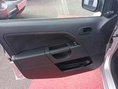 Fiesta 1.3i Senso 2006 occasion 86600 Coulombiers