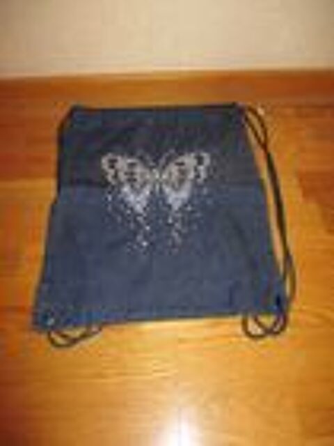 Sac en tissus en jean neuf papillon sur le devant 0 M�rignies (59)
