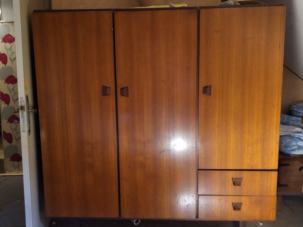 armoire en bois Meubles